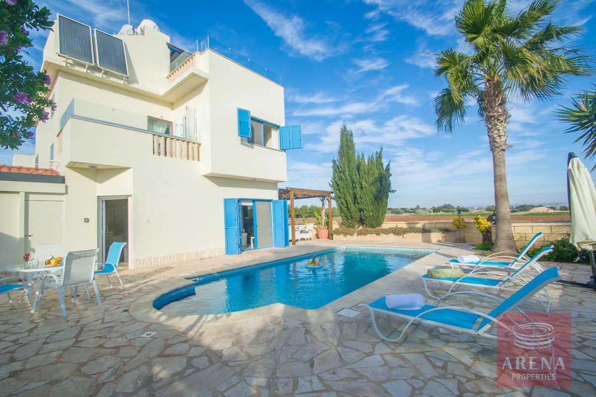 1 villa in ayia thekla 1