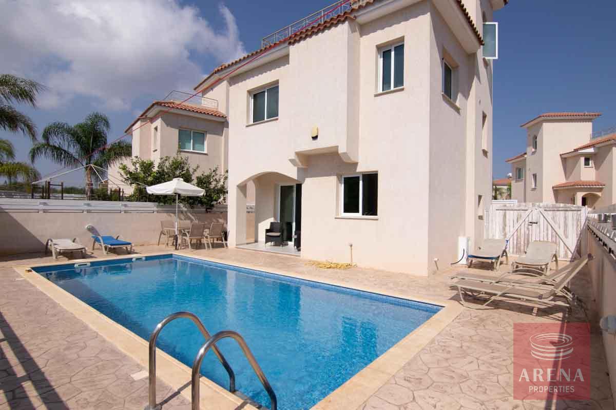 3 bed villa in Pernera for sale