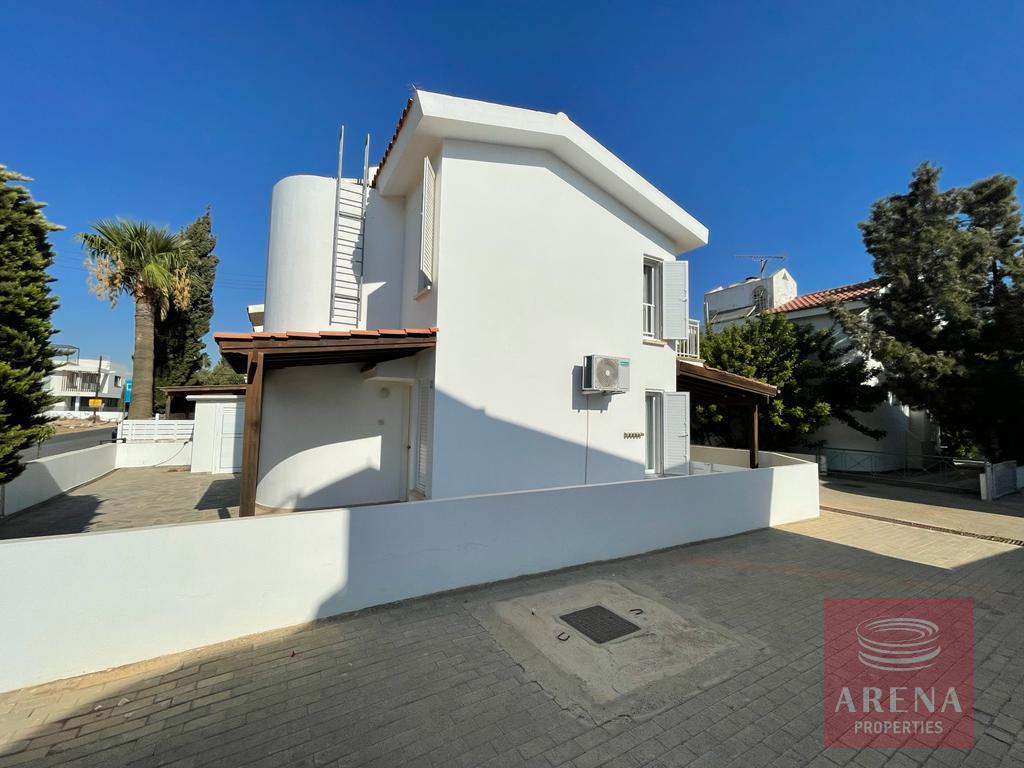 2 BED VILLA IN PERNERA FOR RENT