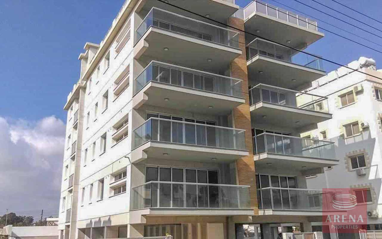 buy apartment in makenzy