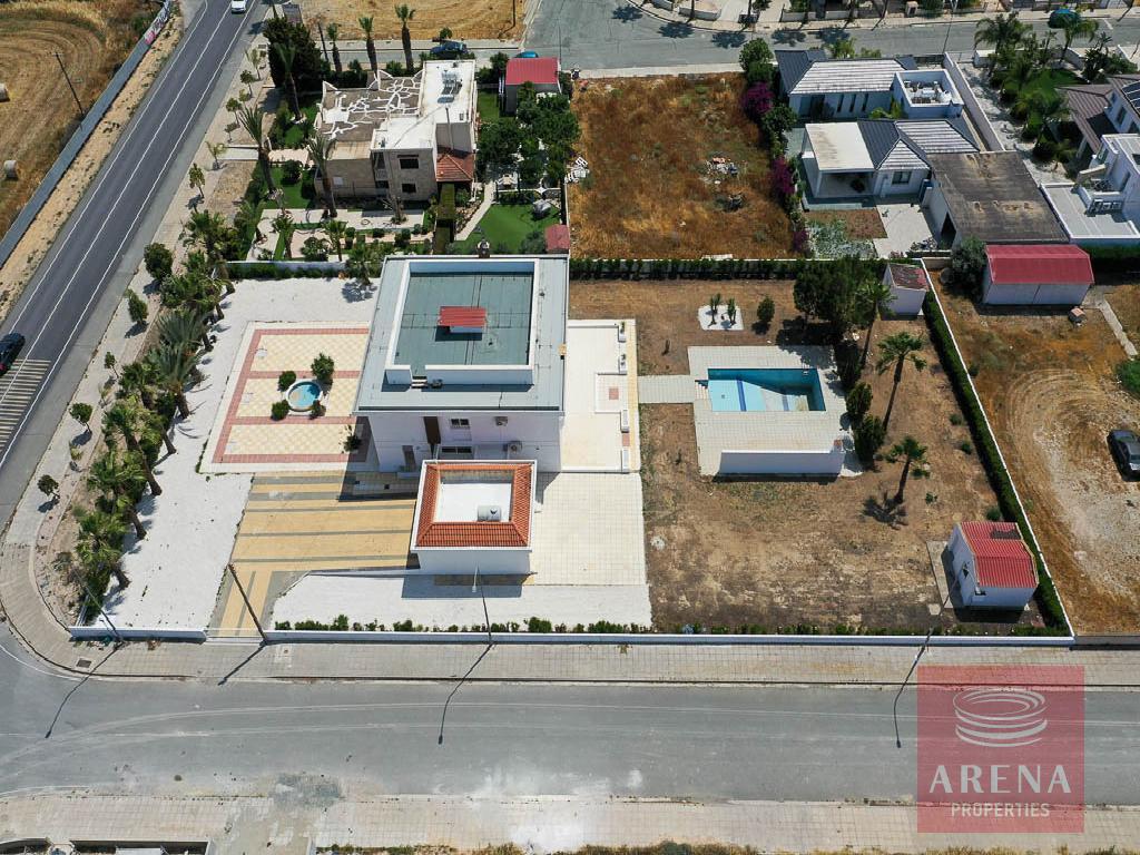 4 Bed Villa in Pyla to buy