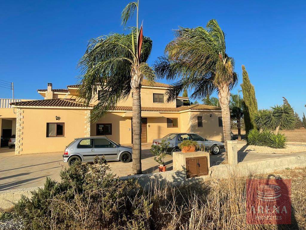 5 Bed Villa in Liopetri to buy
