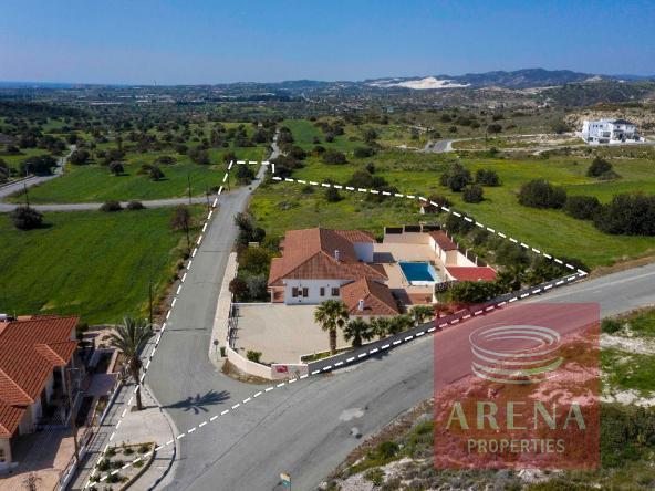 1 4 BED BUNGALOW INPSEMATISMENOS 6467
