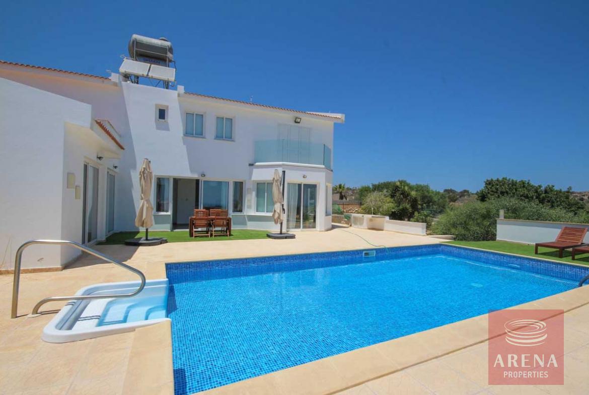 4 BED VILLA FOR SALE IN CAPE GRECO - POOL