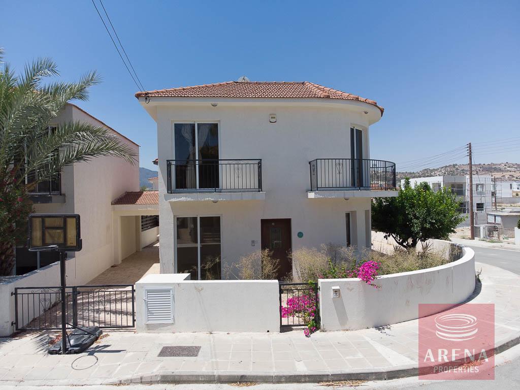 4 bed villa in Alethriko for sale