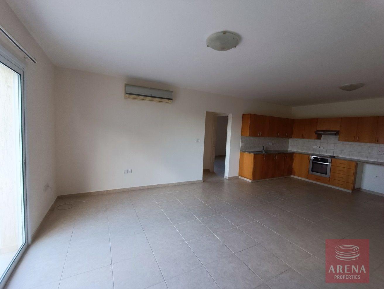 Flat in Derynia for sale
