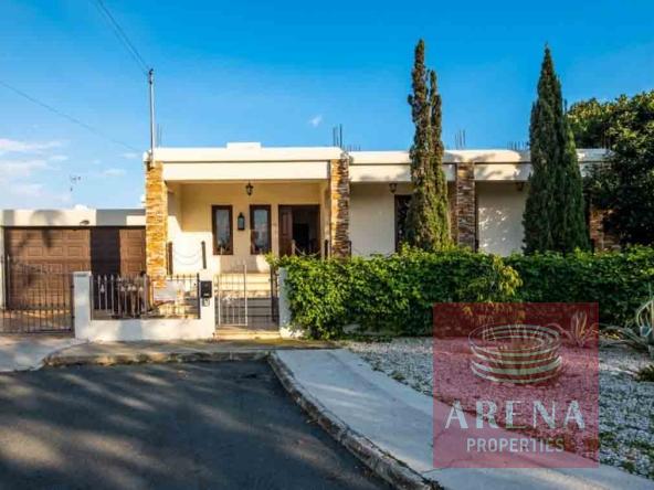 3 bed house in Sotiros