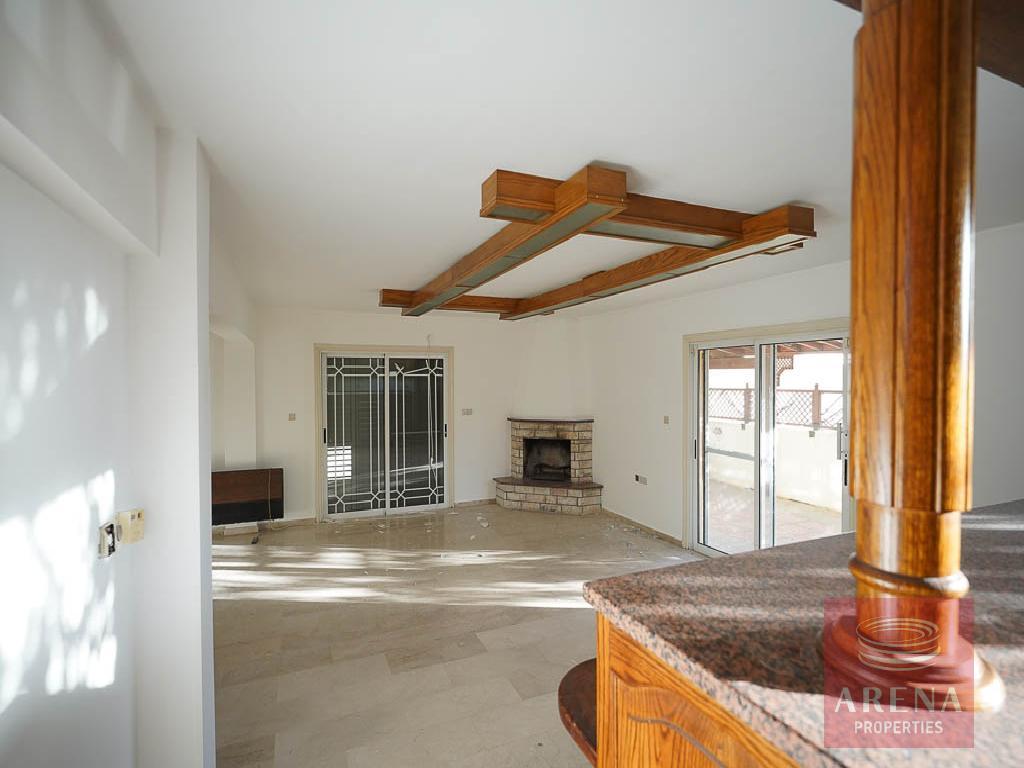 HOUSE IN ARADIPPOU - LIVING AREA