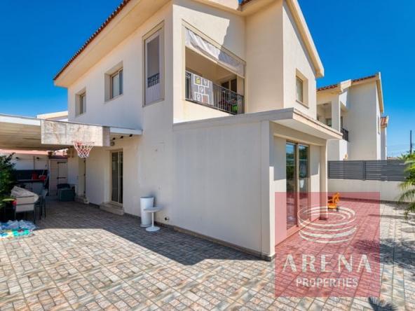 3 Bed Villa in Paralimni