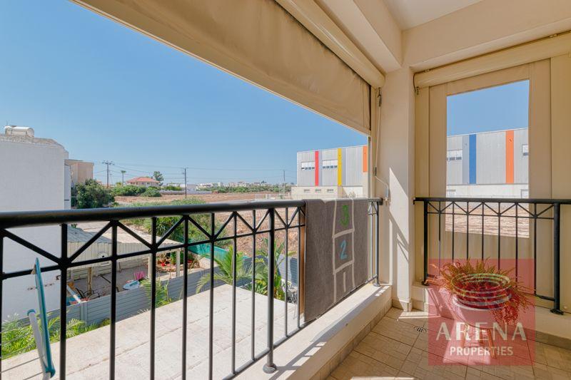 3 Bed Villa in Paralimni - balcony