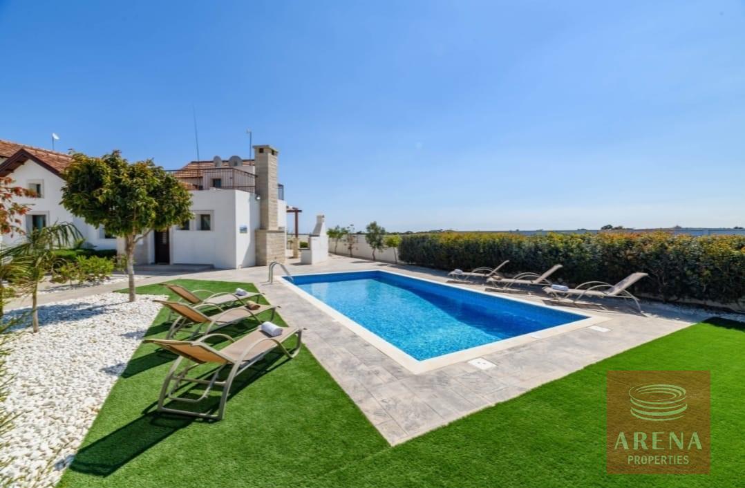 4 BED VILLA IN AYIA THEKLA SWIMMING POOL
