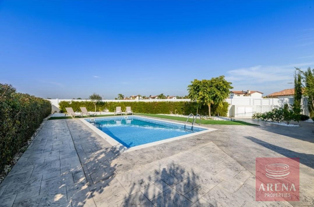 4 BED VILLA IN AYIA THEKLA FOR SALE