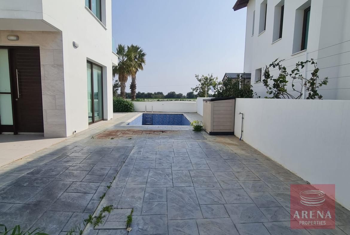 Villa in Ayia Triada to buy