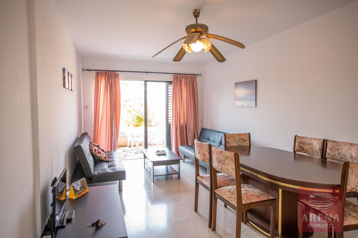 2 bed th for rent in Kapparis