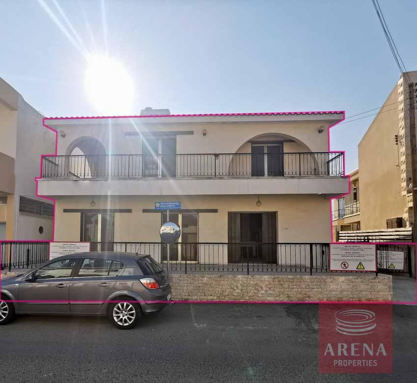 4 BED HOUSE IN ARADIPPOU