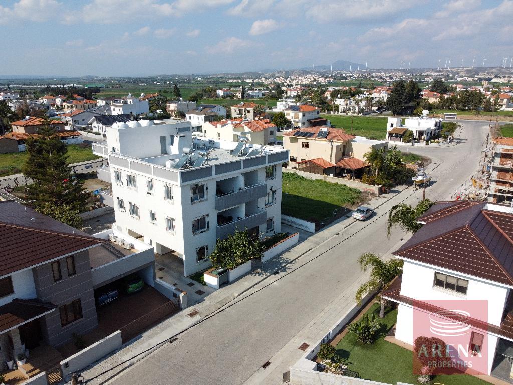 2 BED APT IN KITI FOR SALE