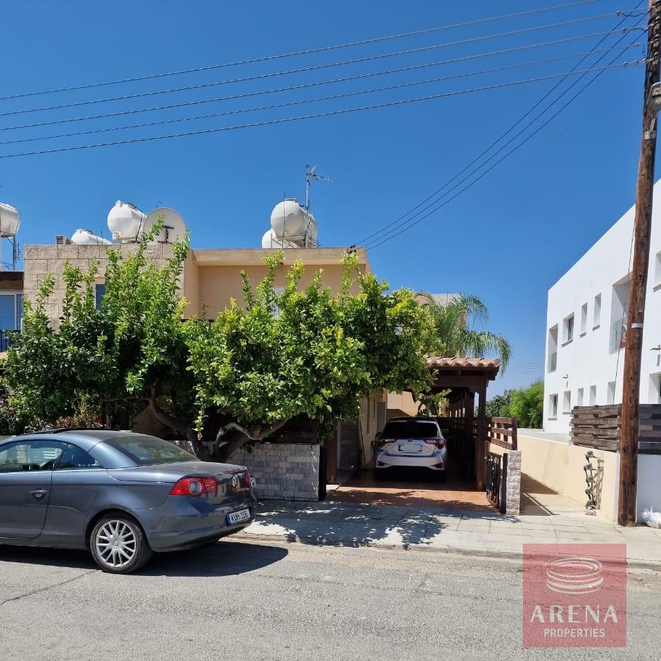 semi-detahed house in pervolia for sale