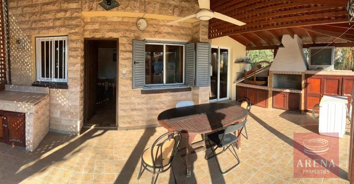 2 bed bungalow in Kamares