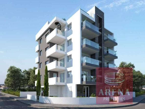 2 bed apt in marina area