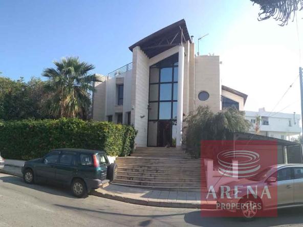 4 bed villa in Larnaca