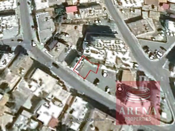 plot in paralimni
