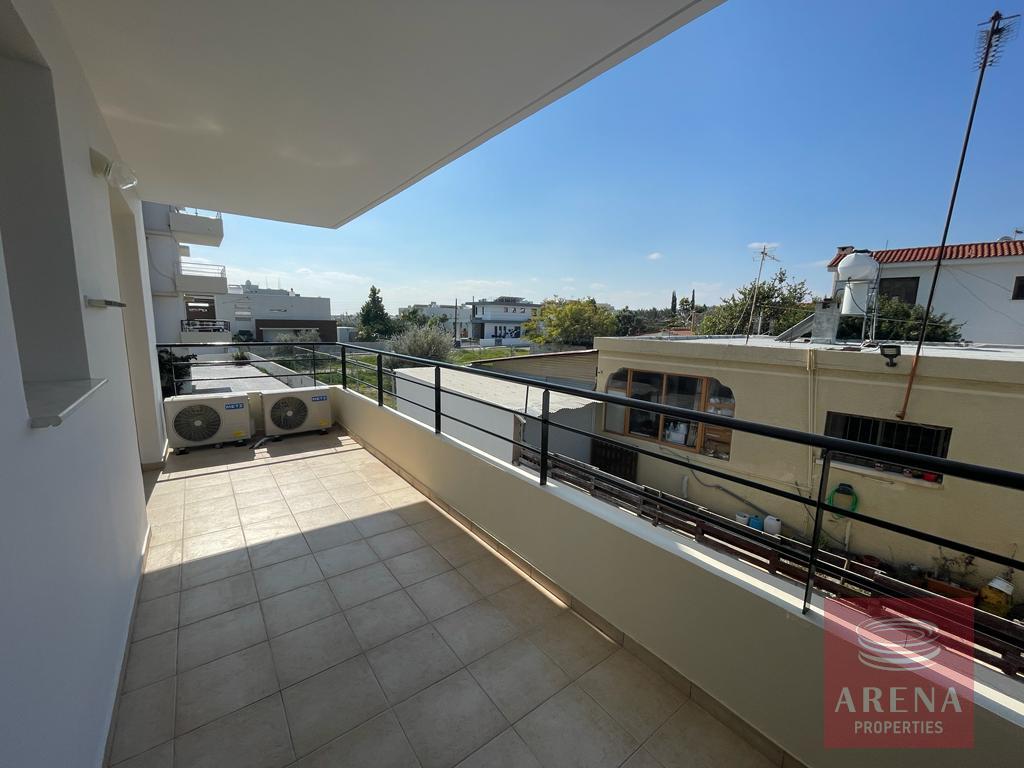 2 bed apt in Aradippou - veranda