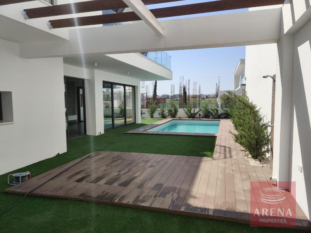 3 bed villa in dekelia to buy
