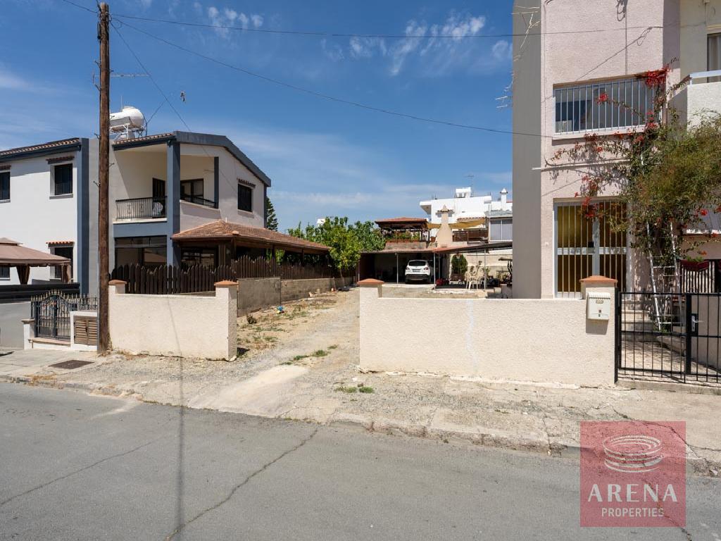 Plot in Agios Nikolaos to buy