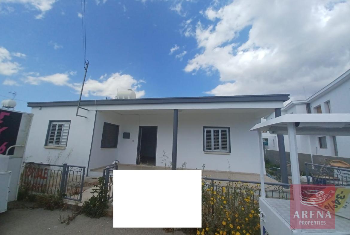 BUNGALOW IN TROULLOI