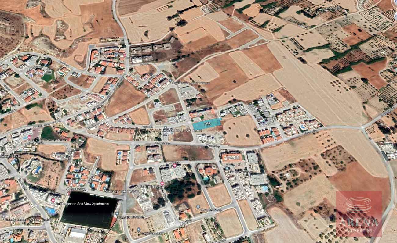 Land in Oroklini for sale