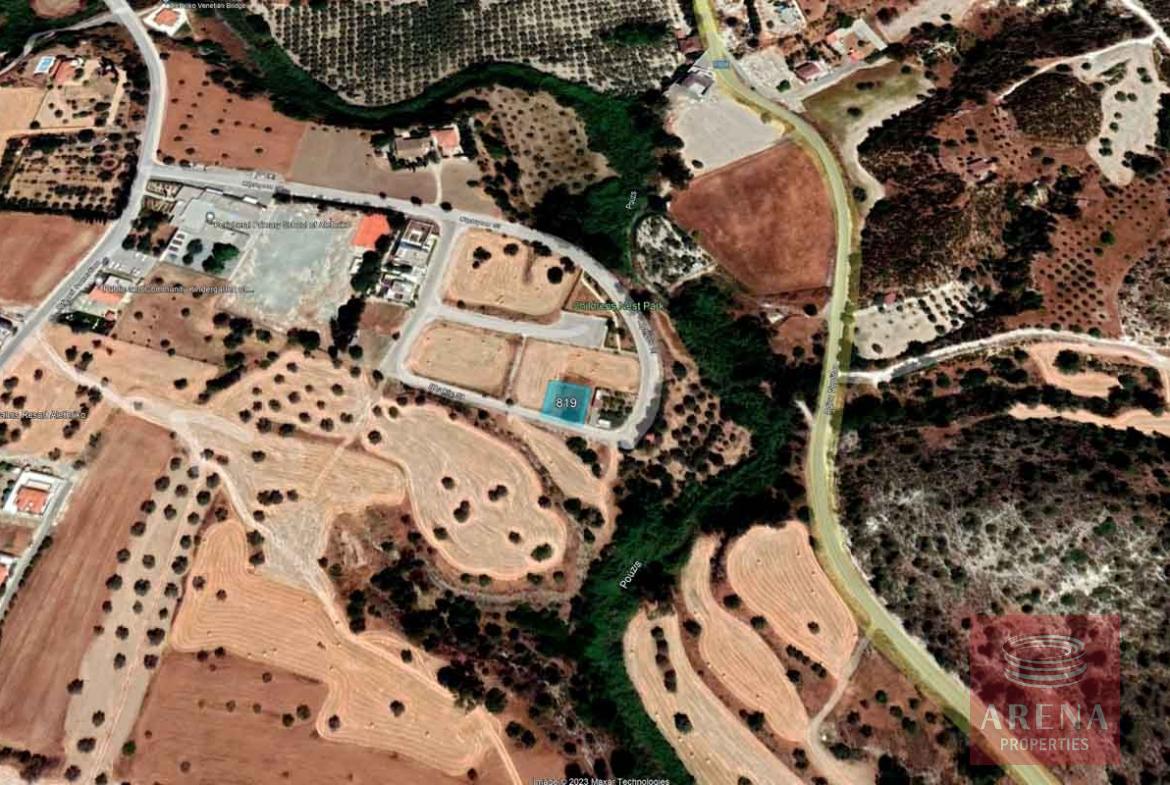 Plot in Alethriko for sale