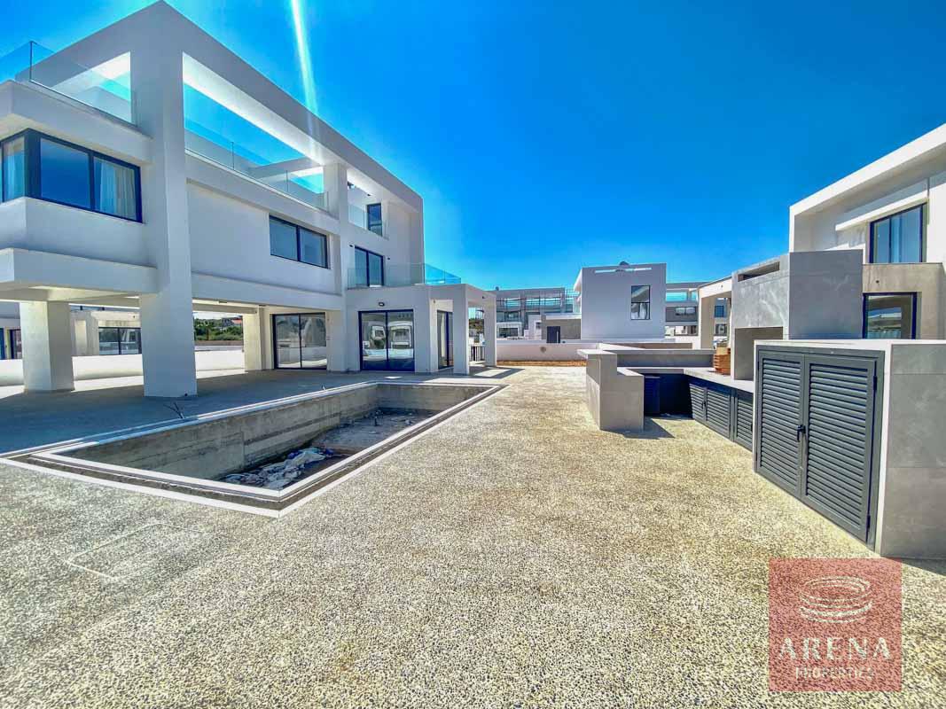 Villa in Pernera for rent