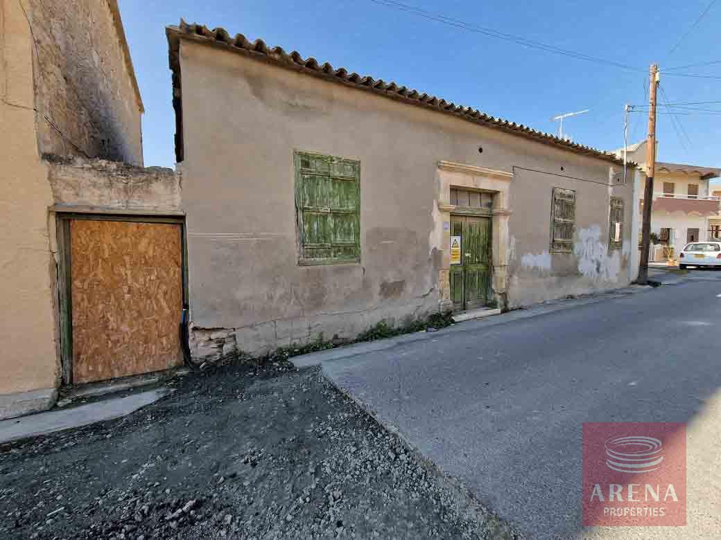 1 bed bungalow in aradippou