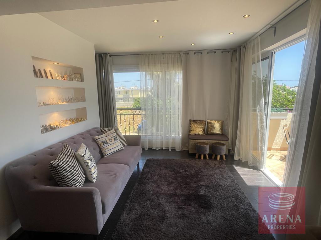 2 bed apt for sale in Derynia