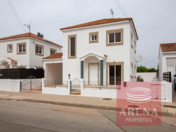 3 bed villa for sale in vrysoulles