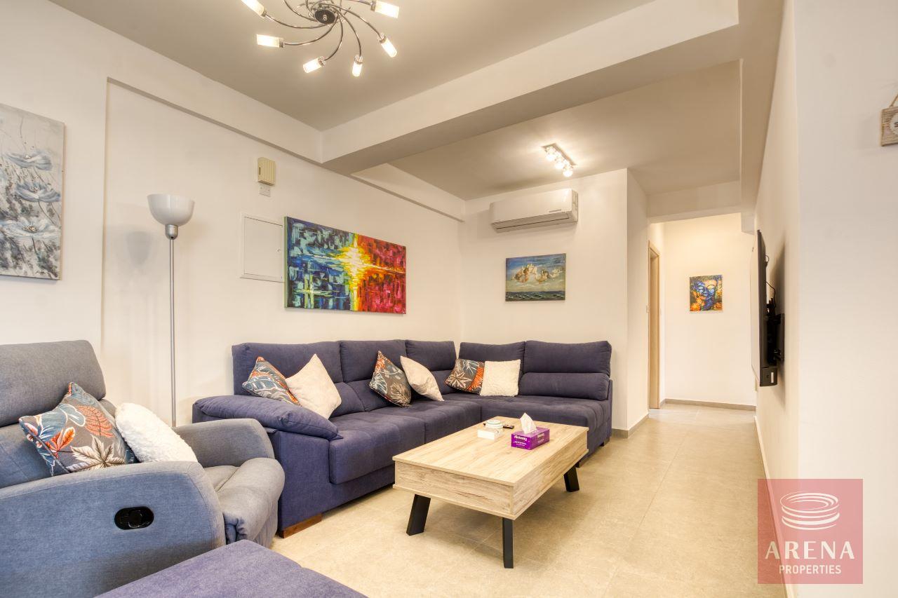 3 BED APT IN DERYNIA