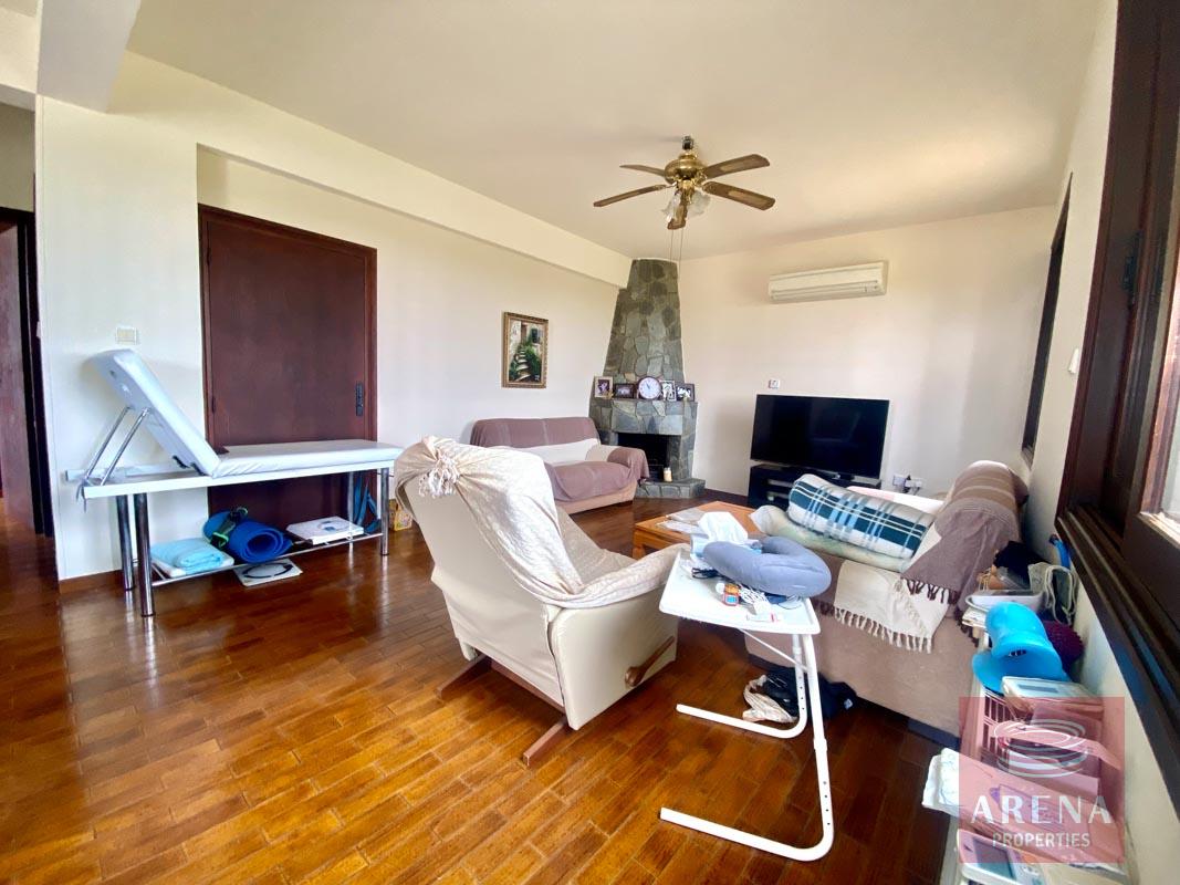 6 bed villa in Achna - living area