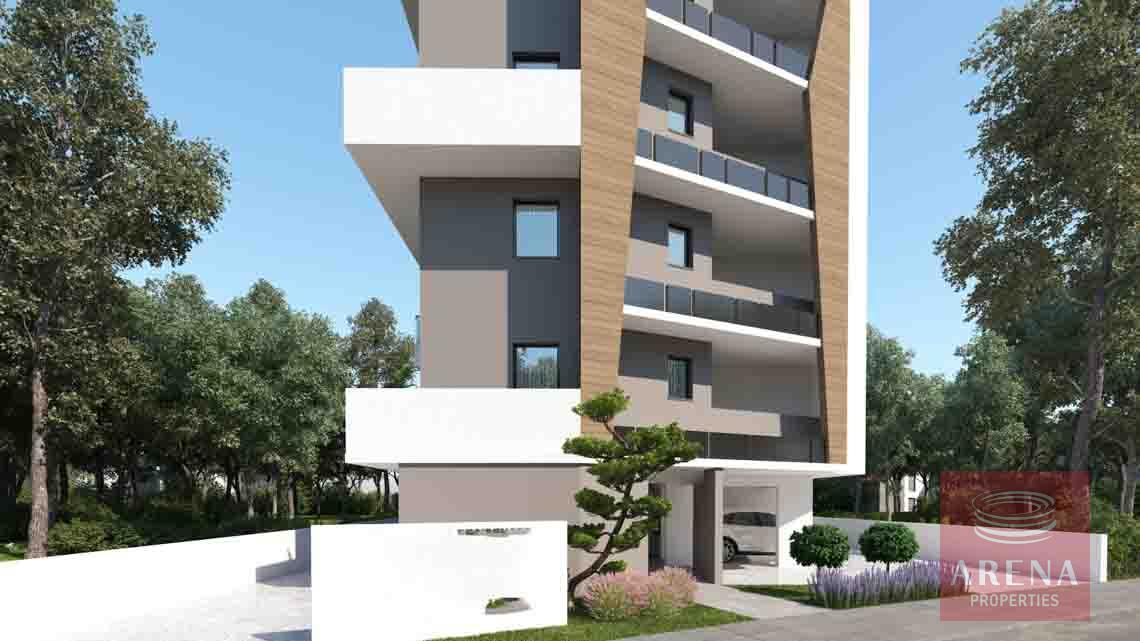 2 bed apt in Larnaca to buy