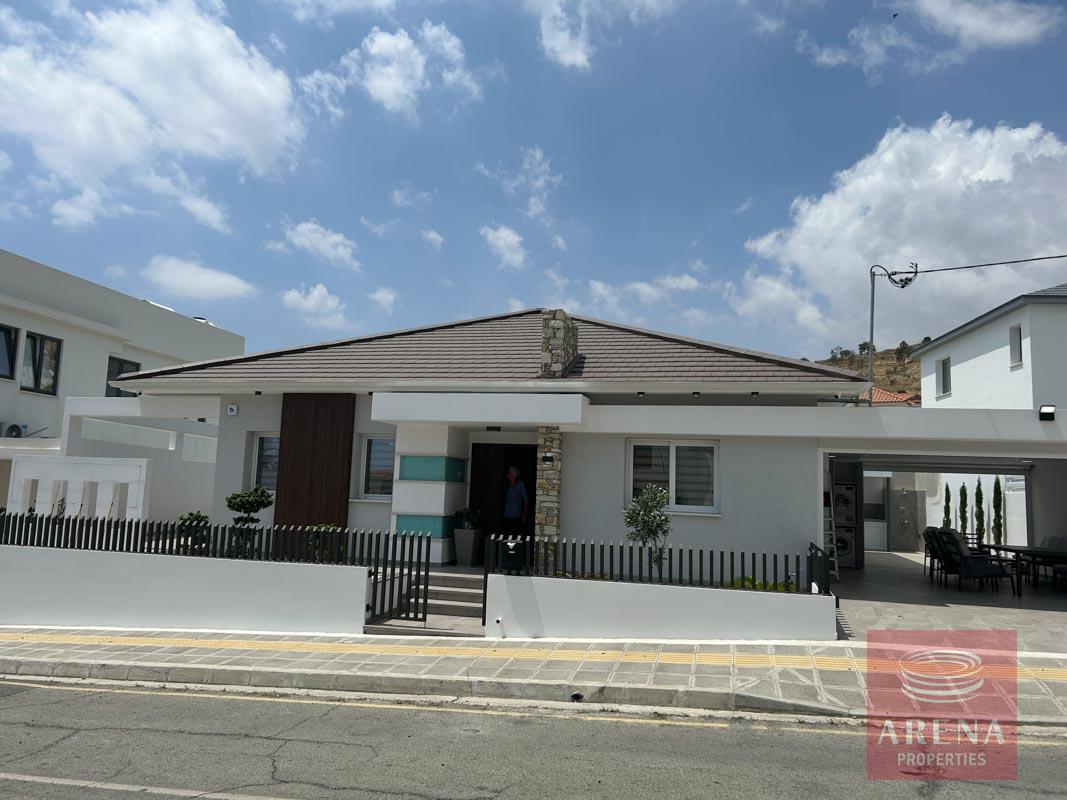 3 BED BUNGALOW IN OROKLINI