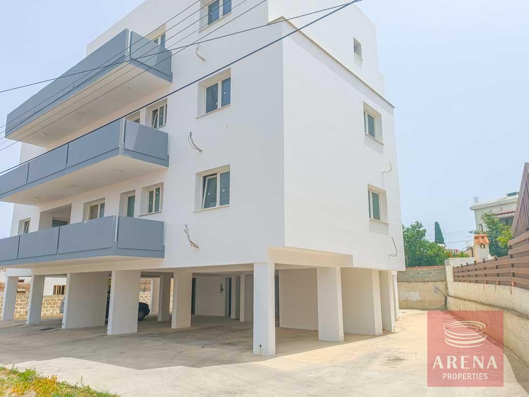 3 bed penthouse in Kamares