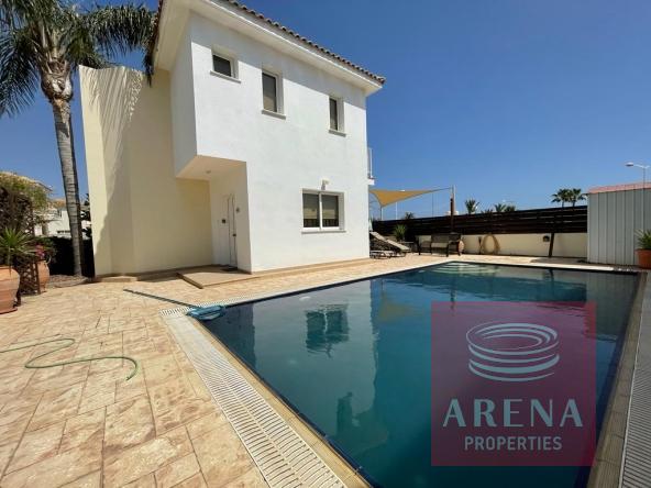 3 bed villa in Protaras