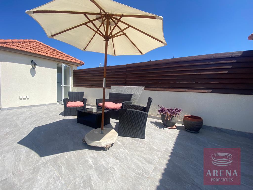 3 bed penthouse for sale in Derynia