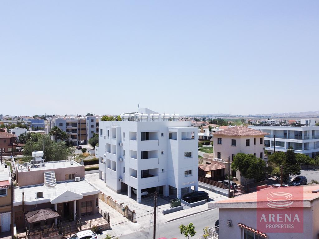 3 bed apt in larnaca