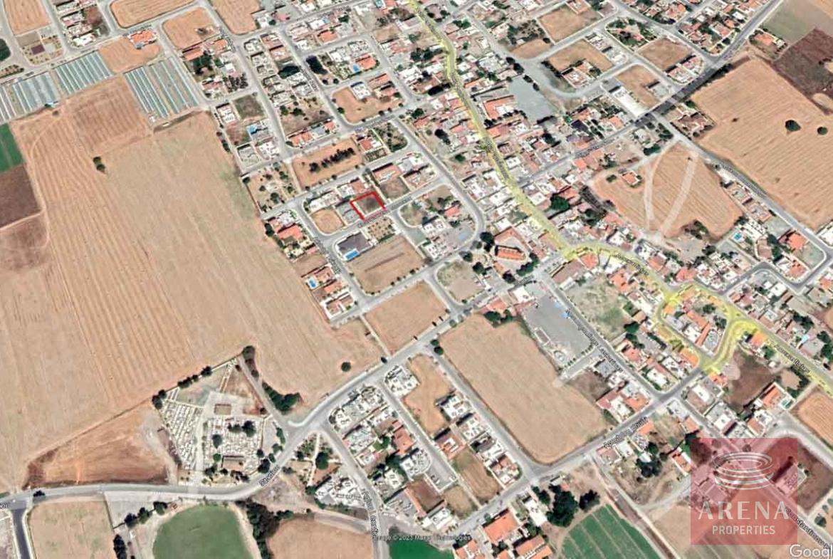 plot in Pervolia for sale