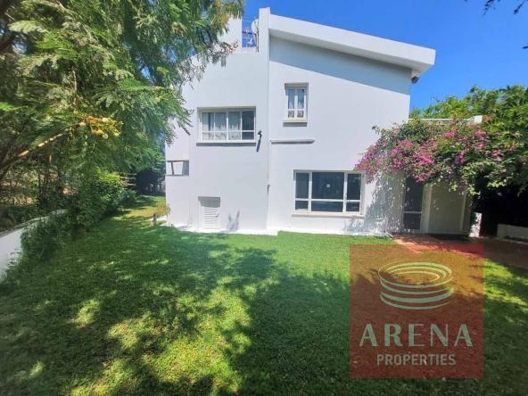 3 bed villa in protaras