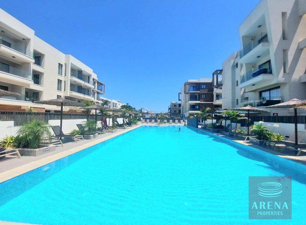 3 bed apt in Paralimni for sale