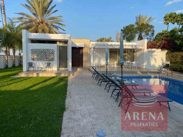 3 bed bungalow in Pervolia