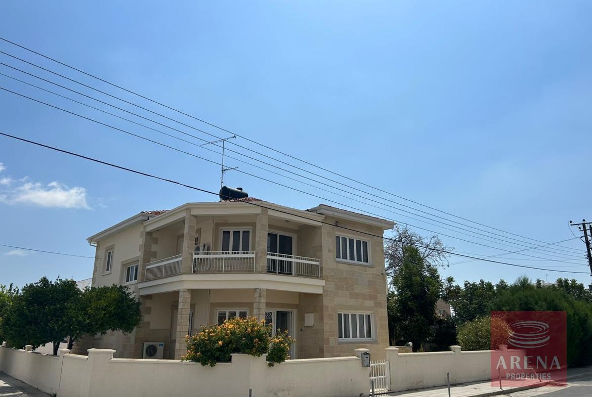 4 ED VILLA IN ARADIPPOU