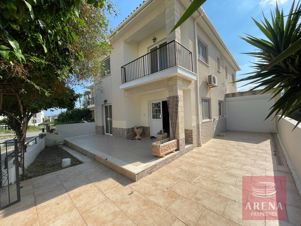4 bed villa in Oroklini