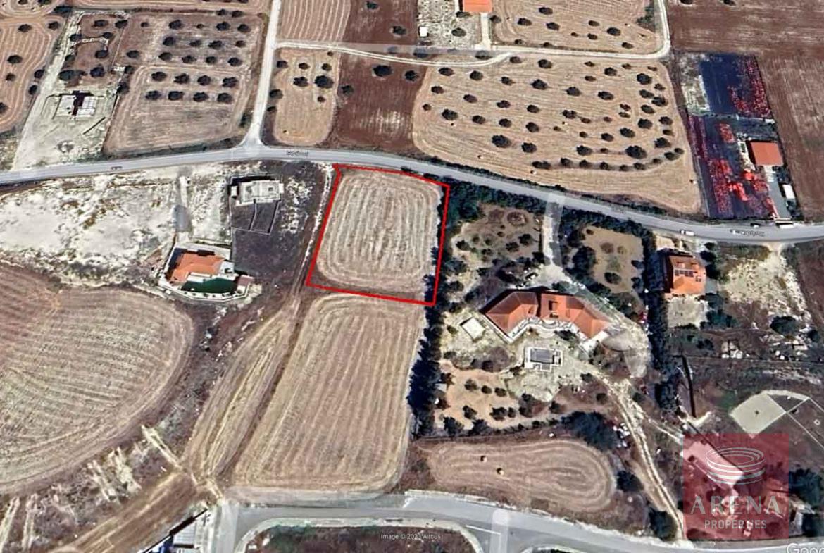 land in Aradippou